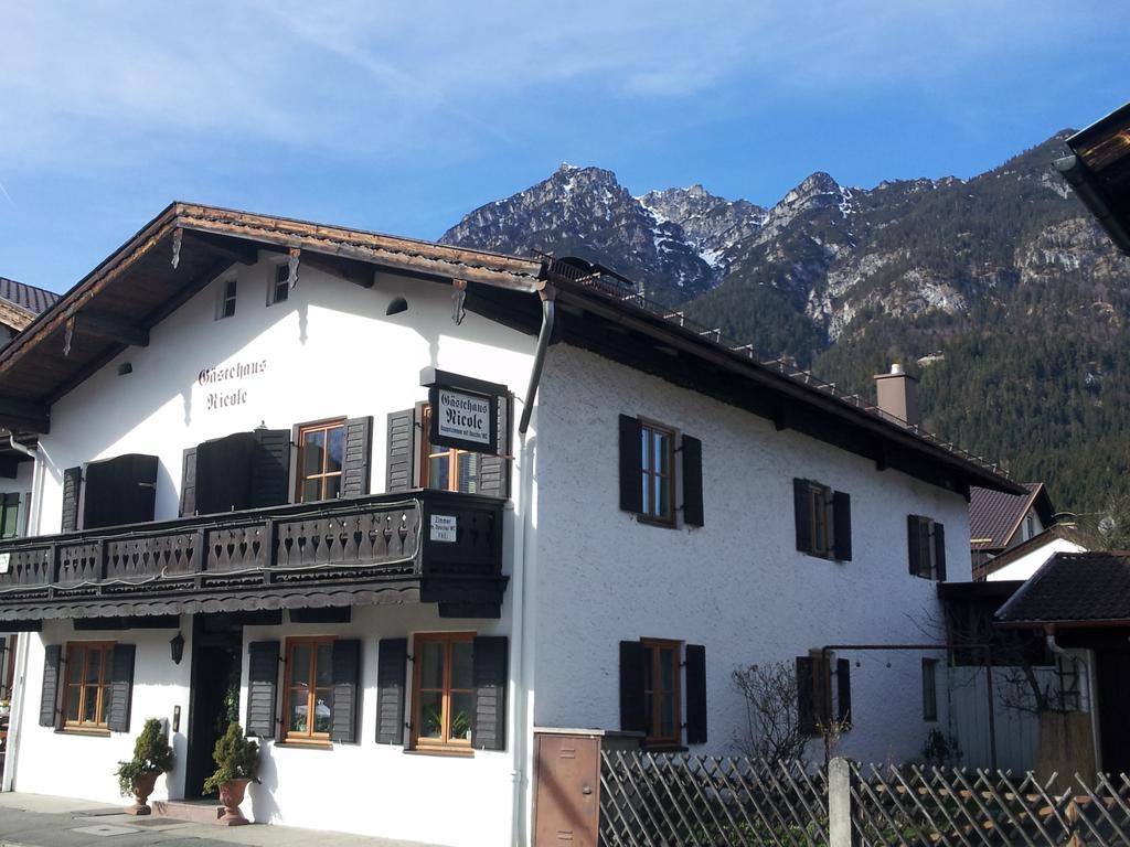 Gaestehaus Nicole Garmisch-Partenkirchen Exterior foto